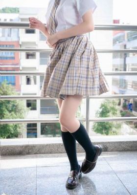 欧美高腰分体比基尼_高清直播在线观看